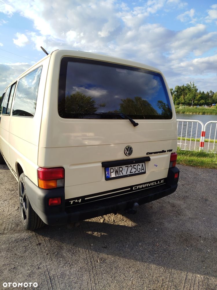 Volkswagen Caravelle - 4