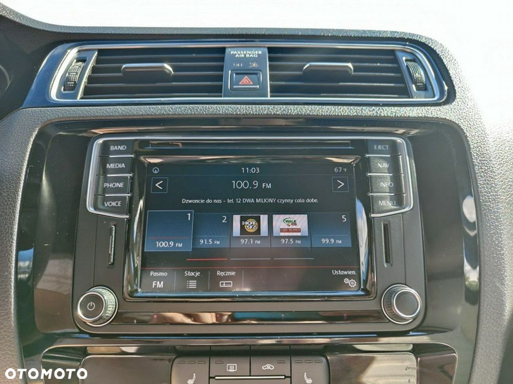 Volkswagen Jetta 1.8T SE - 15