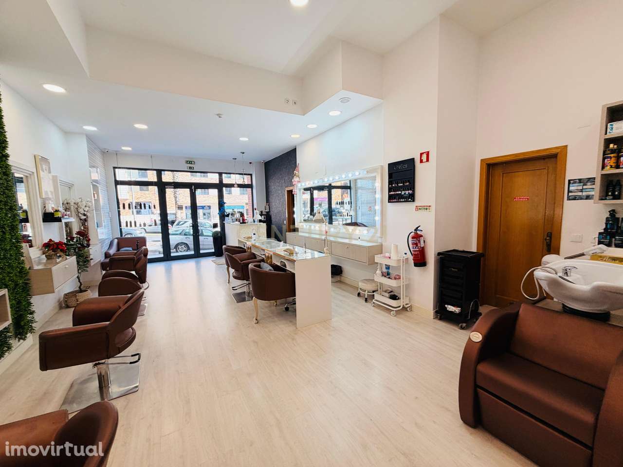 Trespasse -  Salão de cabeleireiro e  estética - Colinas do Cruzeiro - Grande imagem: 5/18