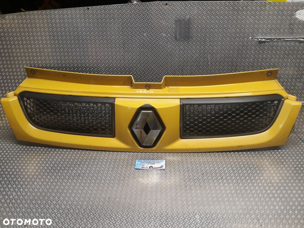 GRILL ATRAPA RENAULT TRAFIC II - 1