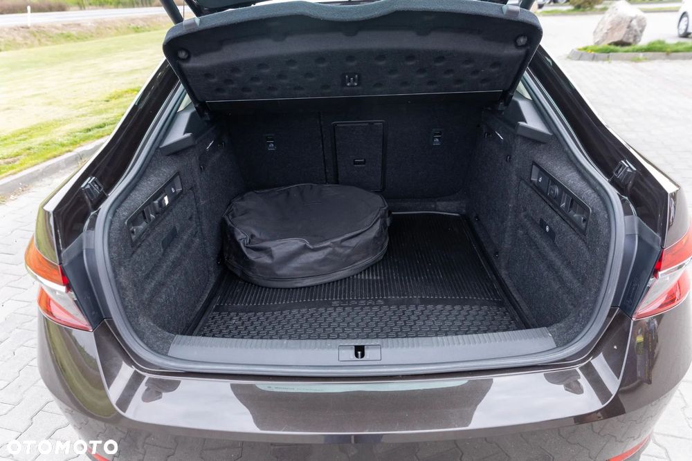Skoda Superb 2.0 TSI 4x4 L&K DSG - 24