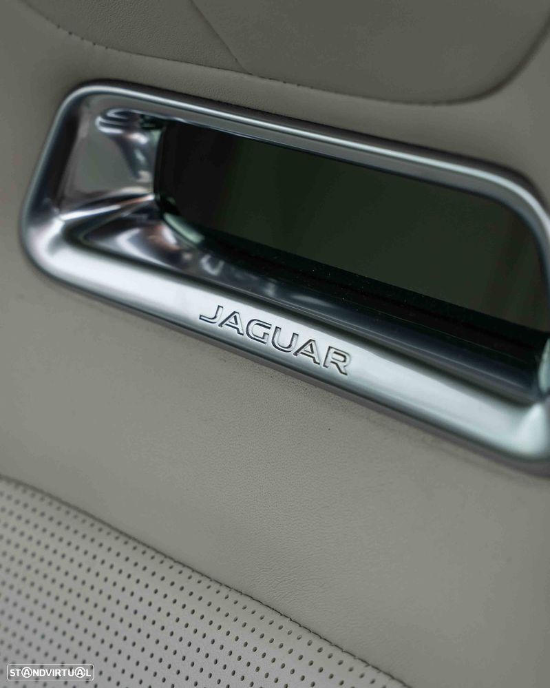 Jaguar I-Pace EV400 AWD R-DYNAMIC HSE - 39