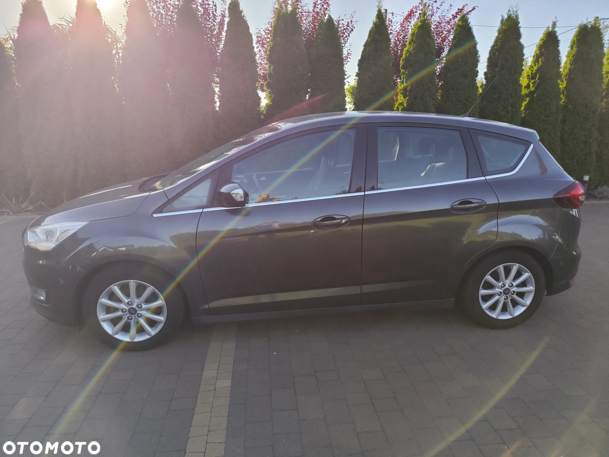 Ford C-MAX 1.5 TDCi Titanium - 4