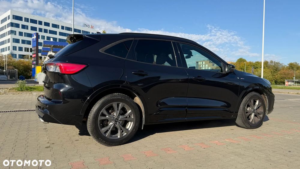 Ford Kuga - 10