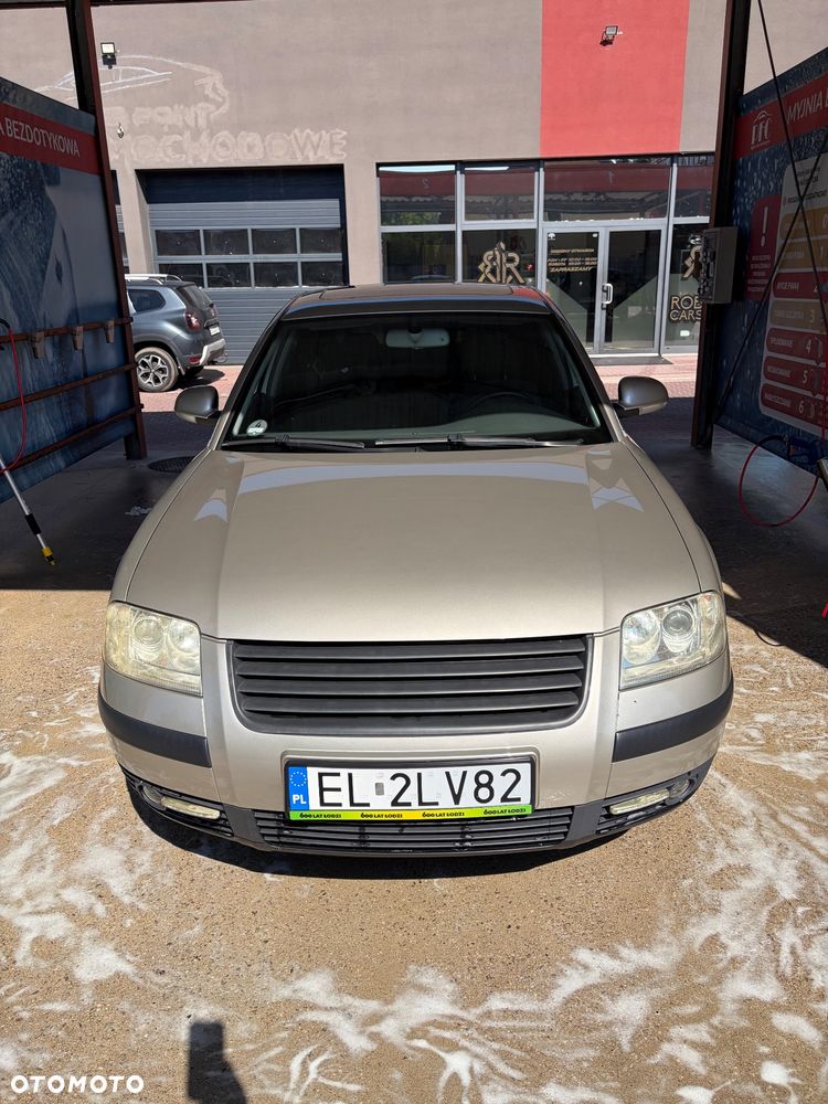 Volkswagen Passat 2.0 Comfortline - 1
