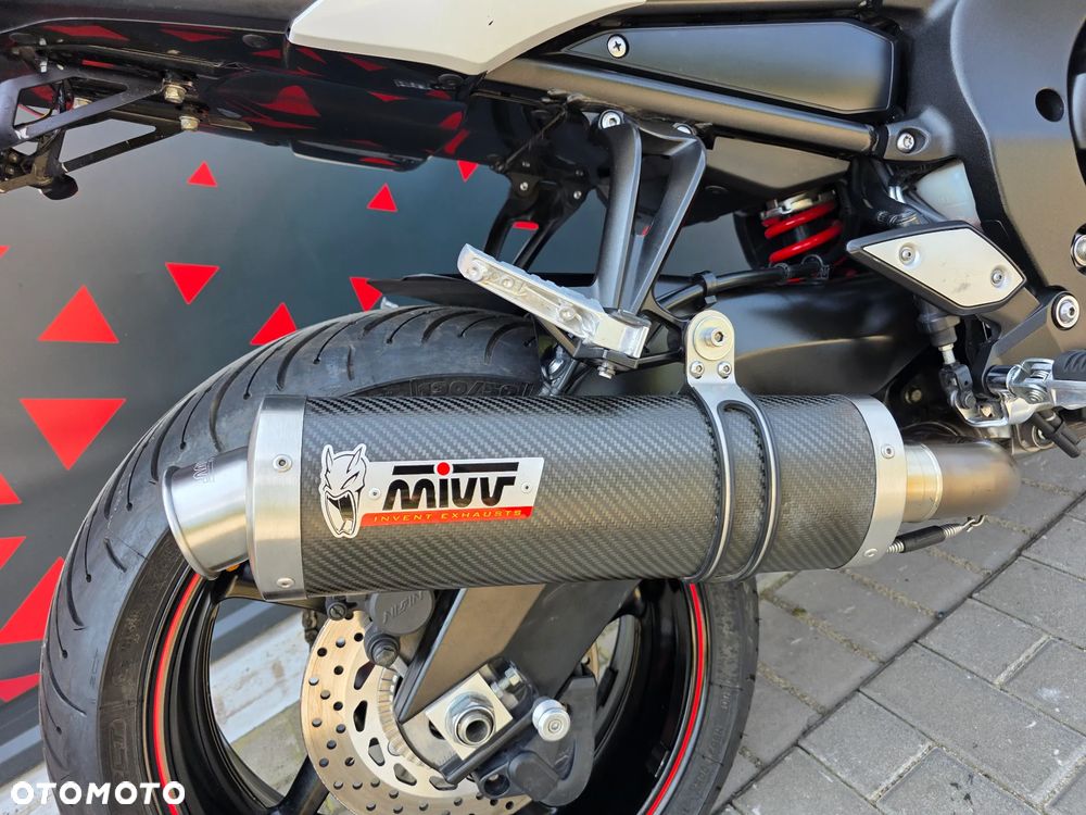 Yamaha FZ - 8