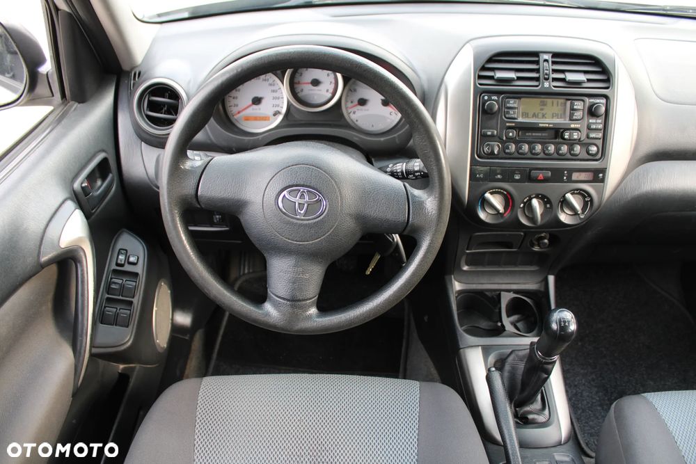 Toyota RAV4 - 18