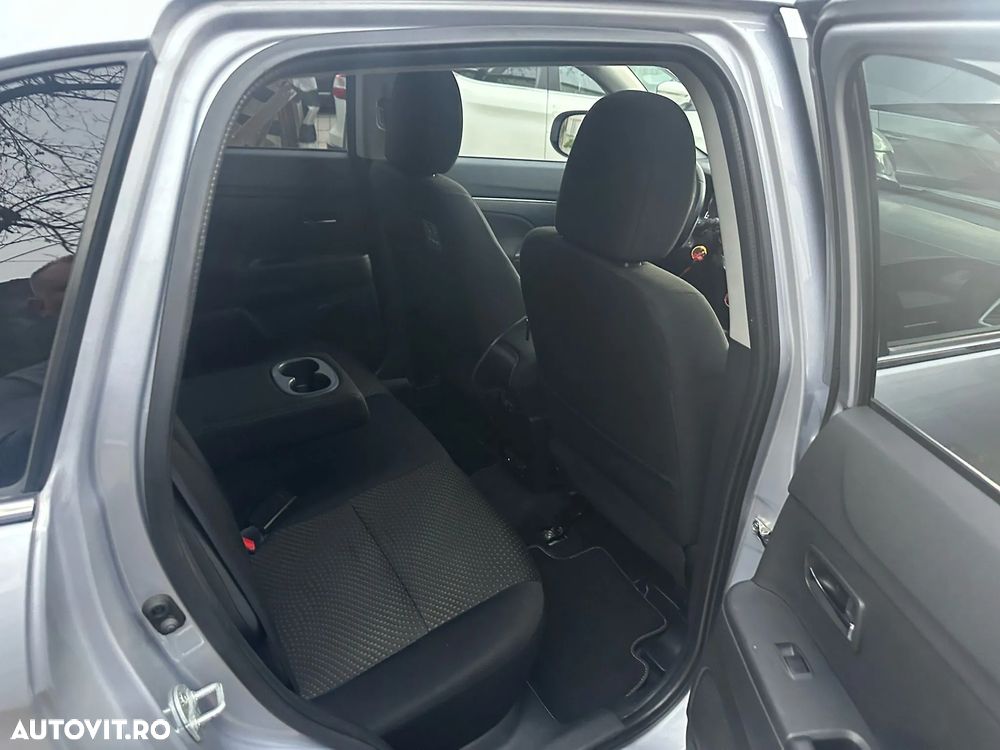 Mitsubishi ASX 2.2 DI-D 4WD Automatik Intense - 10