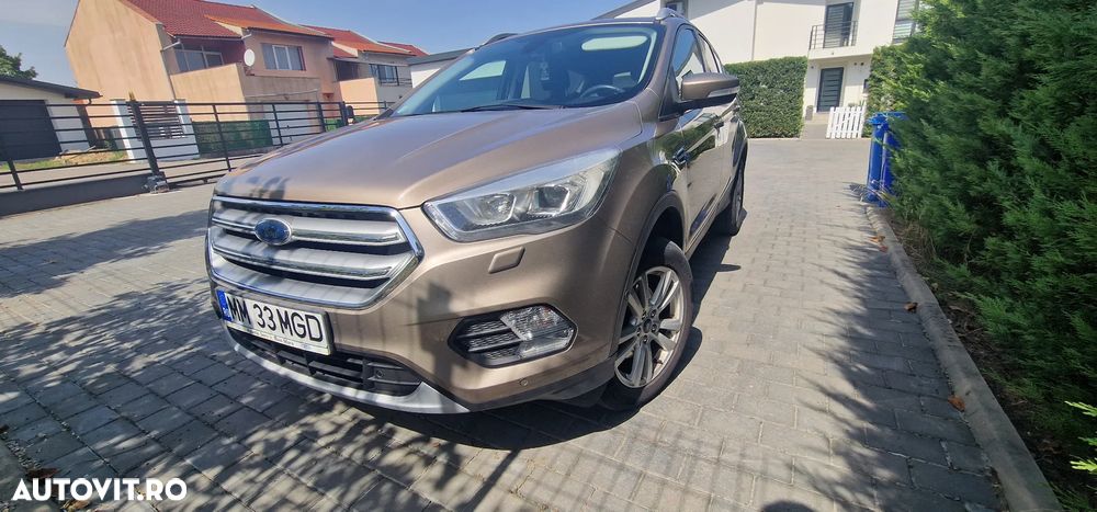 Ford Kuga - 3