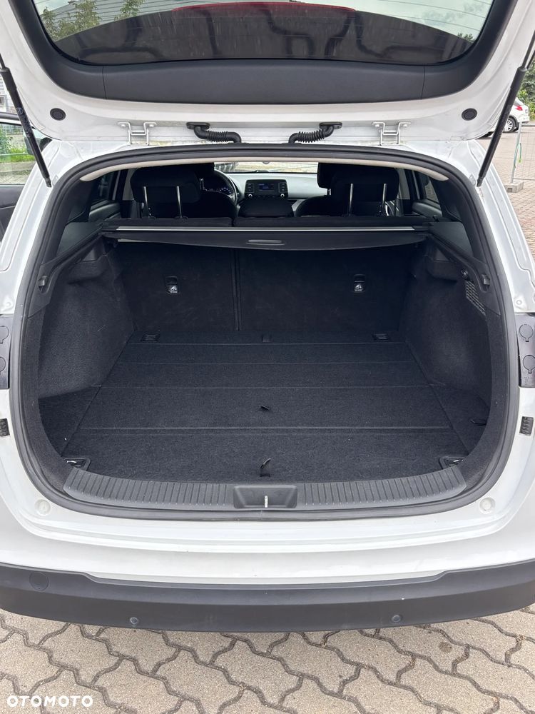 Hyundai i30 1.6 D Classic + - 27