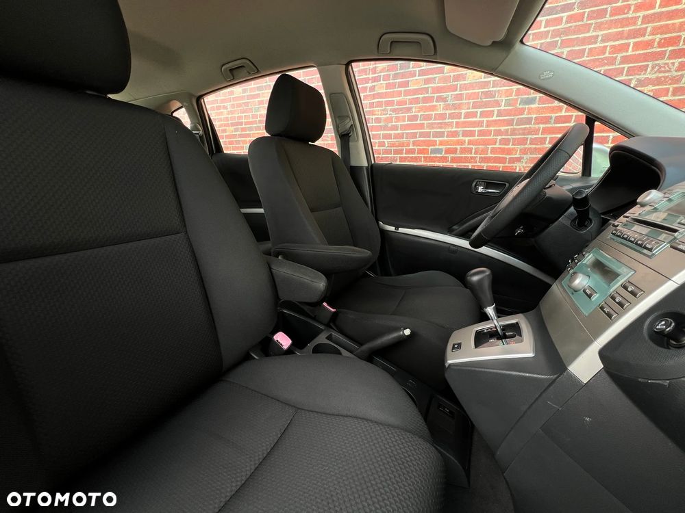 Toyota Corolla Verso - 15