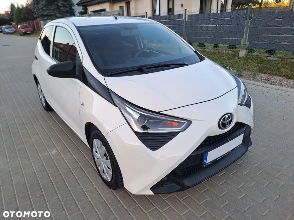 Toyota Aygo 1.0 VVT-i Color Edition - 1