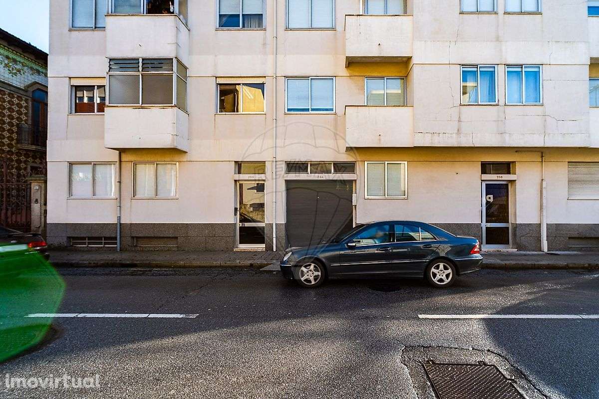 Garagem  para venda - Grande imagem: 2/9