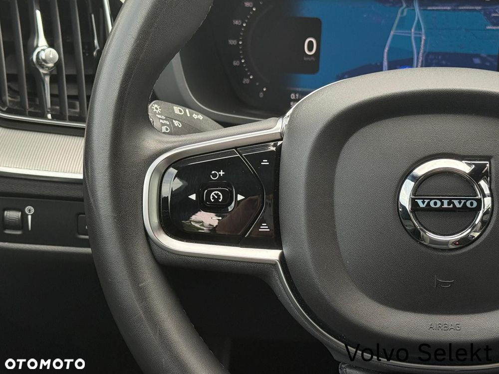 Volvo XC 60 B4 B R-Design - 15