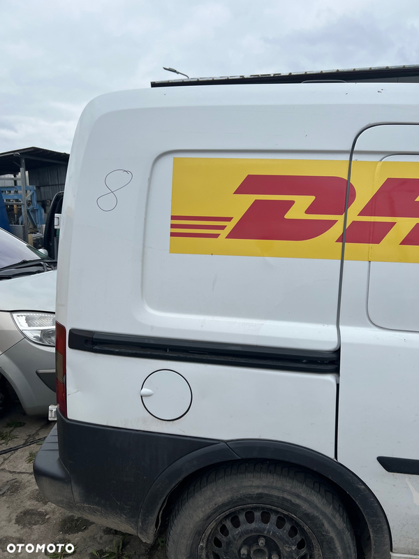 Błotnik tył tylny prawy Opel Combo