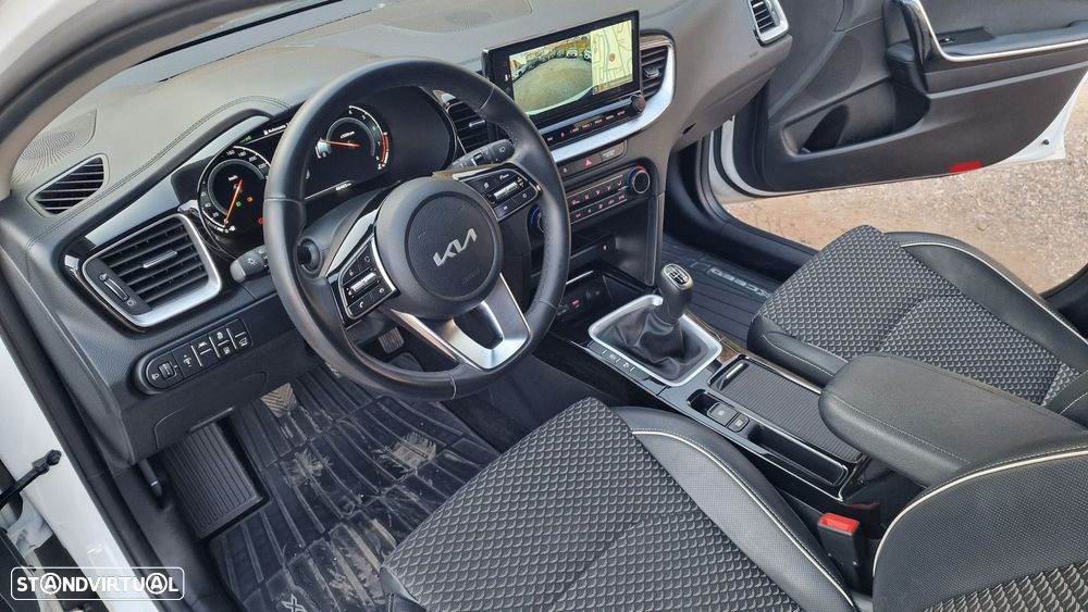 Kia XCeed 1.0 T-GDI Tech+SRF - 15