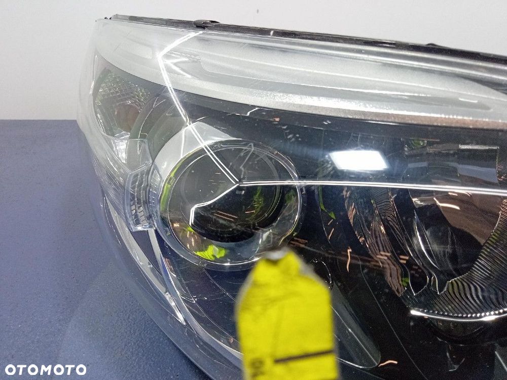 RENAULT CAPTUR  REFLEKTOR PRAWY 260102734R - 8