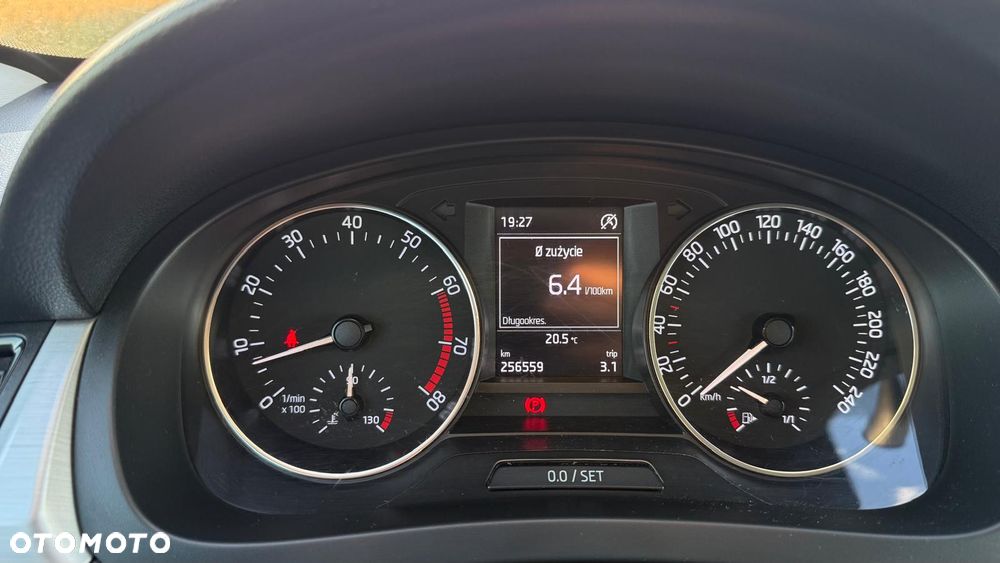 Skoda RAPID 1.2 TSI Active - 15