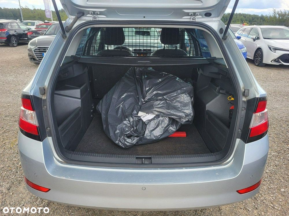 Skoda Fabia - 11