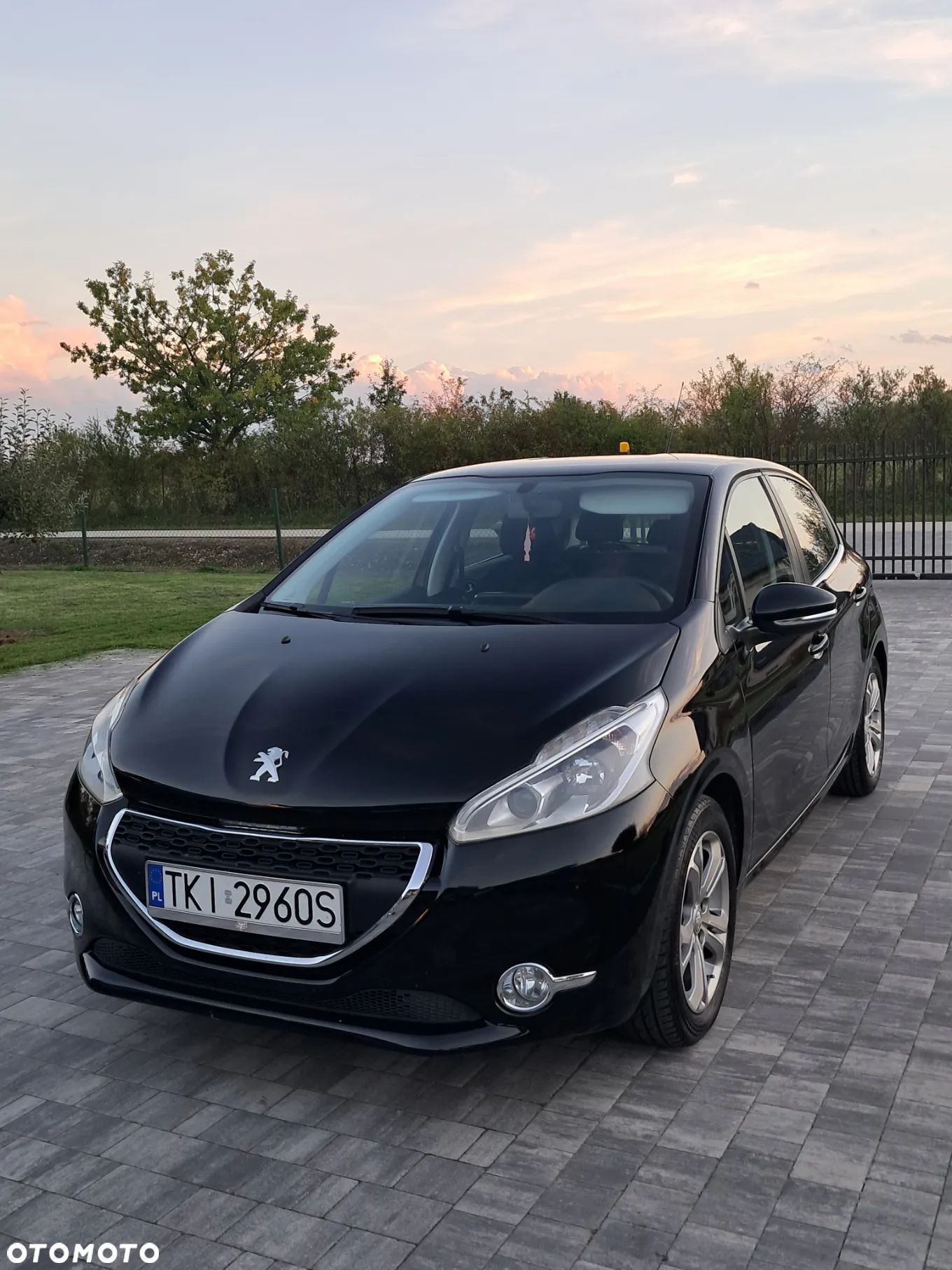 Peugeot 208 1.2 PureTech Allure - 1