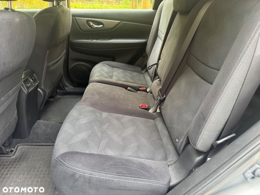 Nissan X-Trail 1.6 DIG-T Visia 2WD - 17