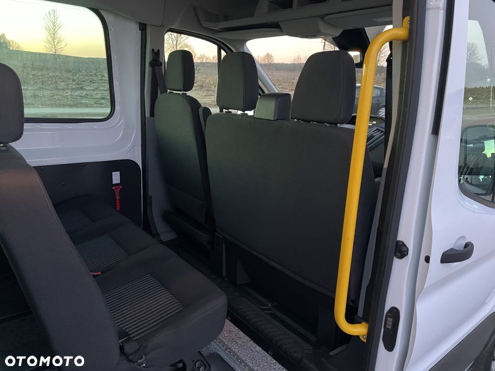 Ford Transit - 12