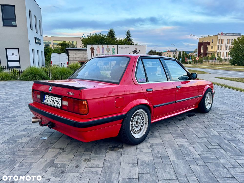 BMW Seria 3 316i - 4