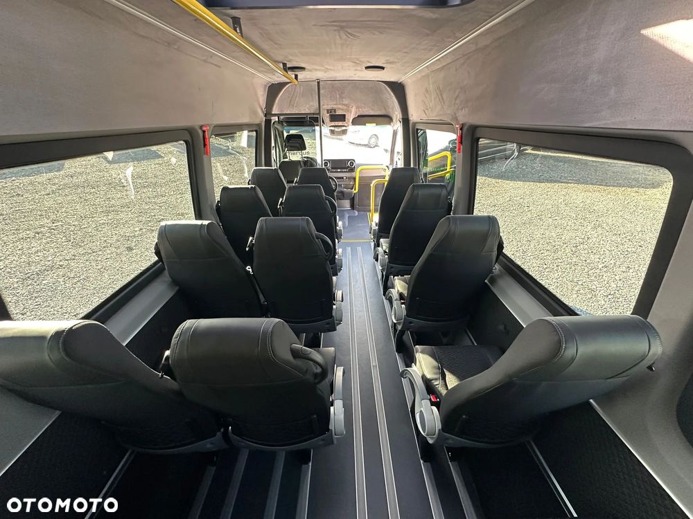 Mercedes-Benz eSprinter - 13