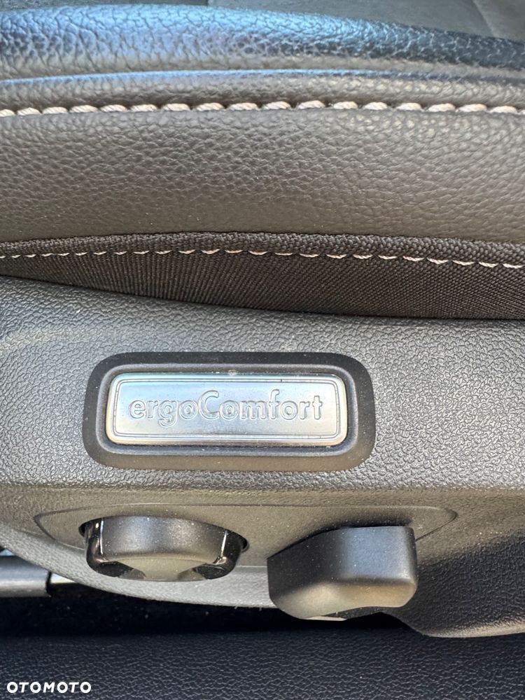 Volkswagen Arteon 2.0 TDI R-Line DSG - 14
