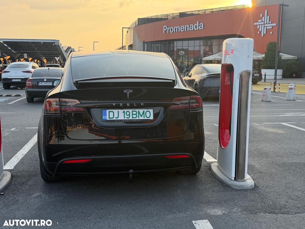 TESLA Model X 2017 — imagine 12