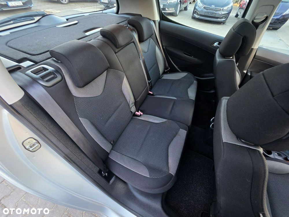 Peugeot 308 HDi FAP 110 Platinum - 26