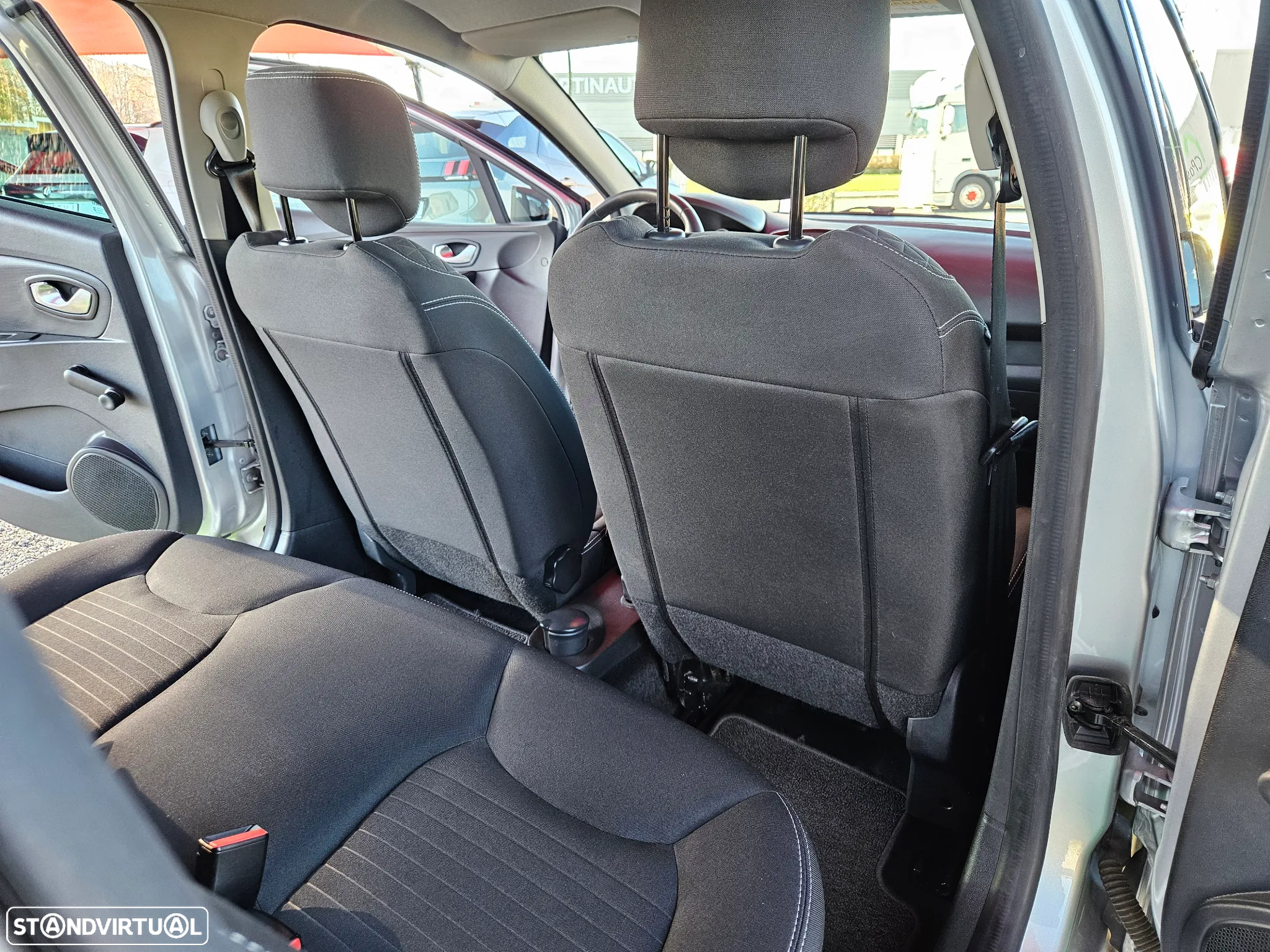 Renault Clio 1.5 dCi Limited - 26