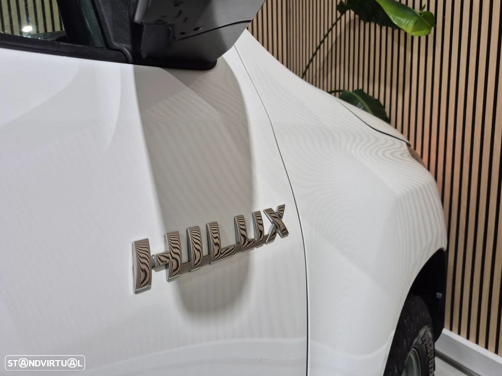 Toyota Hilux 2.4D-4D - 3 LUG. | GARANTIA | NACIONAL - 150.000KM - 9