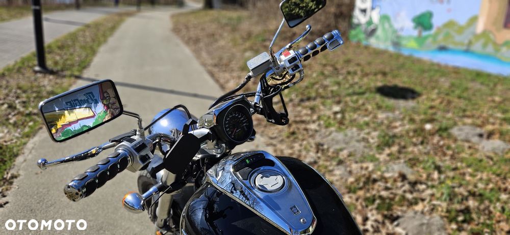 Suzuki Boulevard - 12