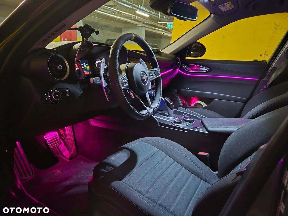 Alfa Romeo Giulia 2.0 Turbo Super - 9