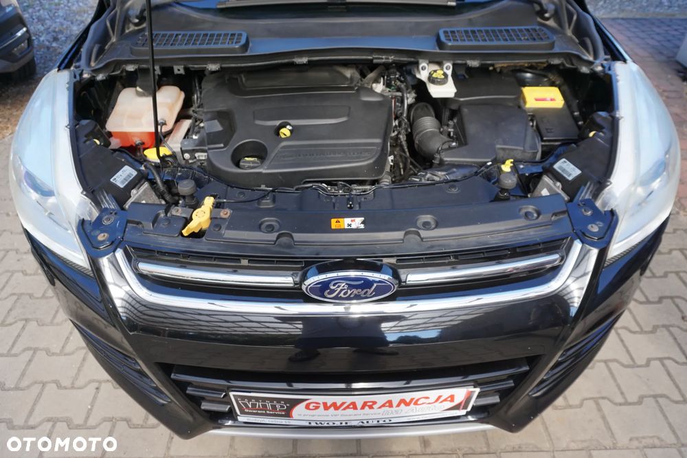 Ford Kuga 2.0 TDCi 2x4 Titanium - 25