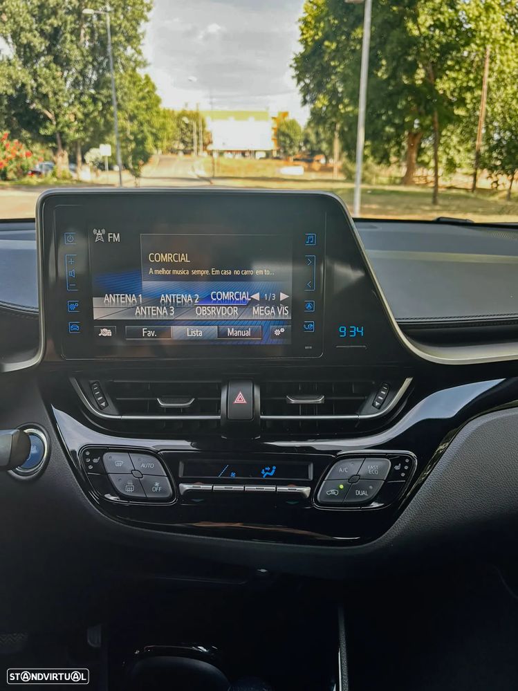 Toyota C-HR 1.8 HSD Comfort+P.Style - 10
