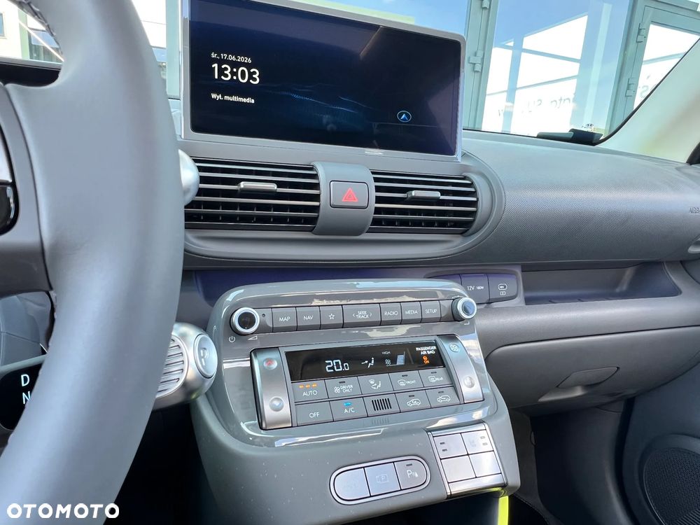 Hyundai Inster 49kWh Cross Smart - 12