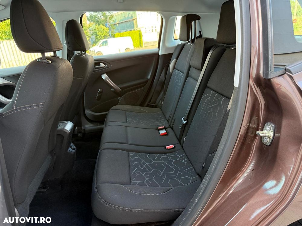 Peugeot 2008 1.2 VTi Active - 23
