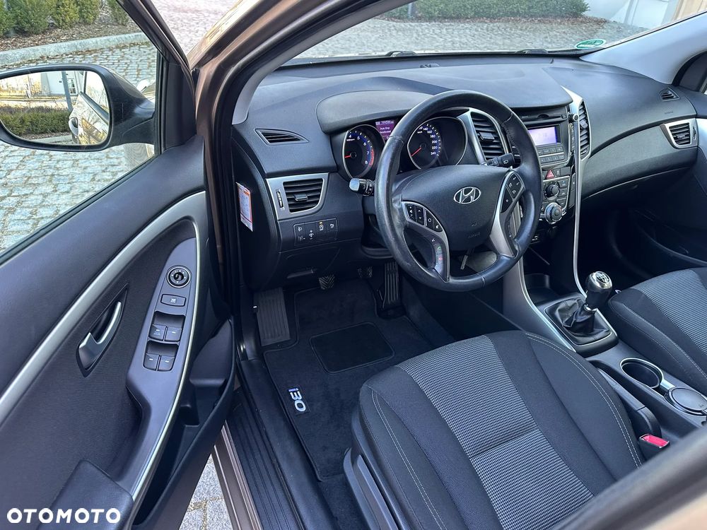 Hyundai i30 blue Kombi 1.6 GDi Style - 5