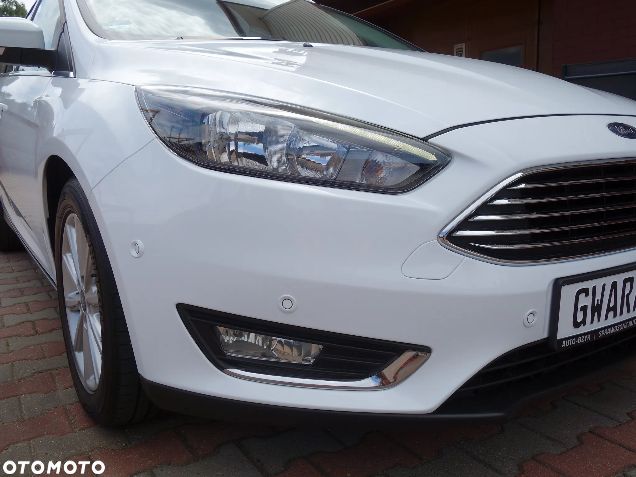 Ford Focus Turnier 1.5 EcoBlue Start-Stopp-System TITANIUM - 5