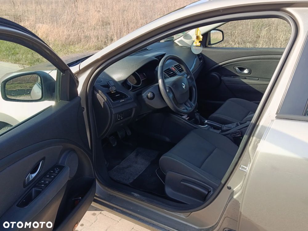 Renault Megane 1.6 16V Exception - 9
