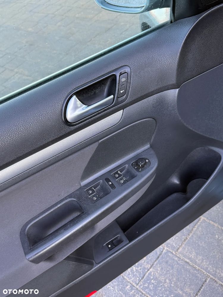 Volkswagen Jetta - 26