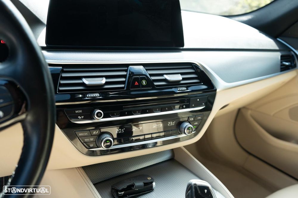 BMW 530 e iPerformance Pack M - 6