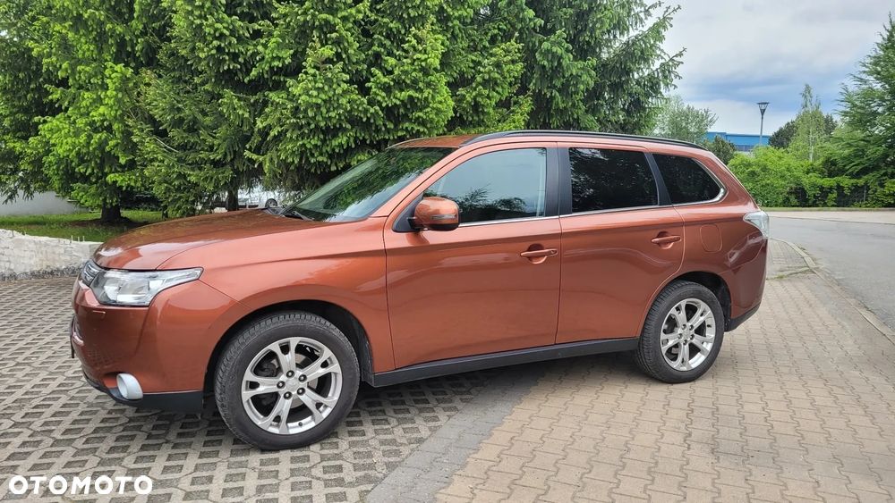 Mitsubishi Outlander 2.2 DID Intense + - 1
