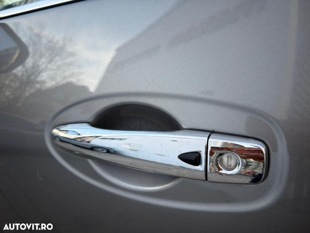 Nissan Navara DC 4x4 Autm. Tekna - 13