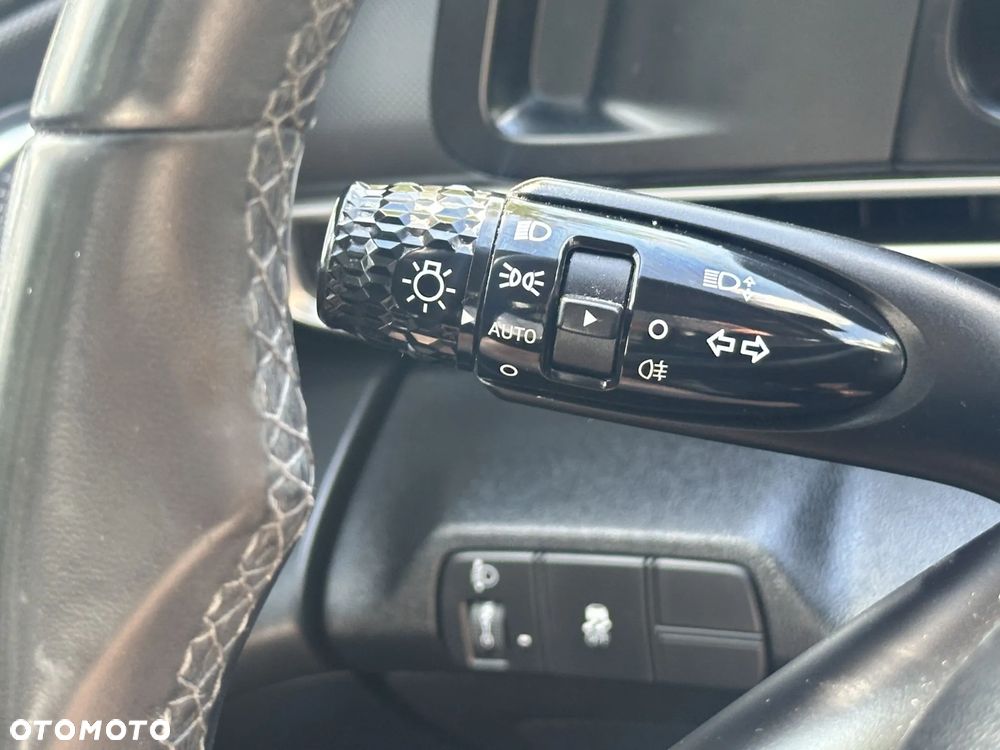 Hyundai Elantra 2022