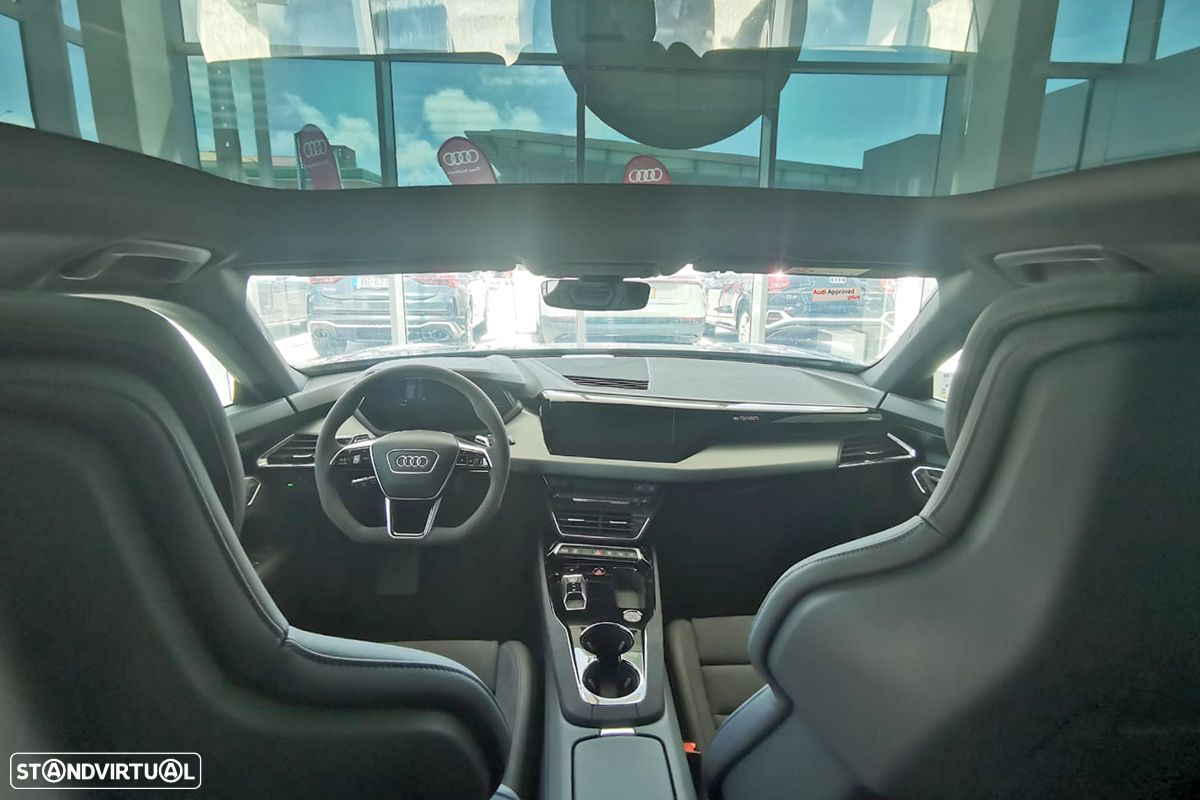 Audi e-tron GT quattro - 14