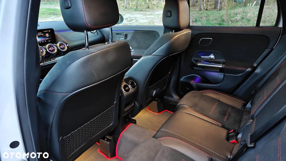 Mercedes-Benz GLA 200 AMG Line - 32