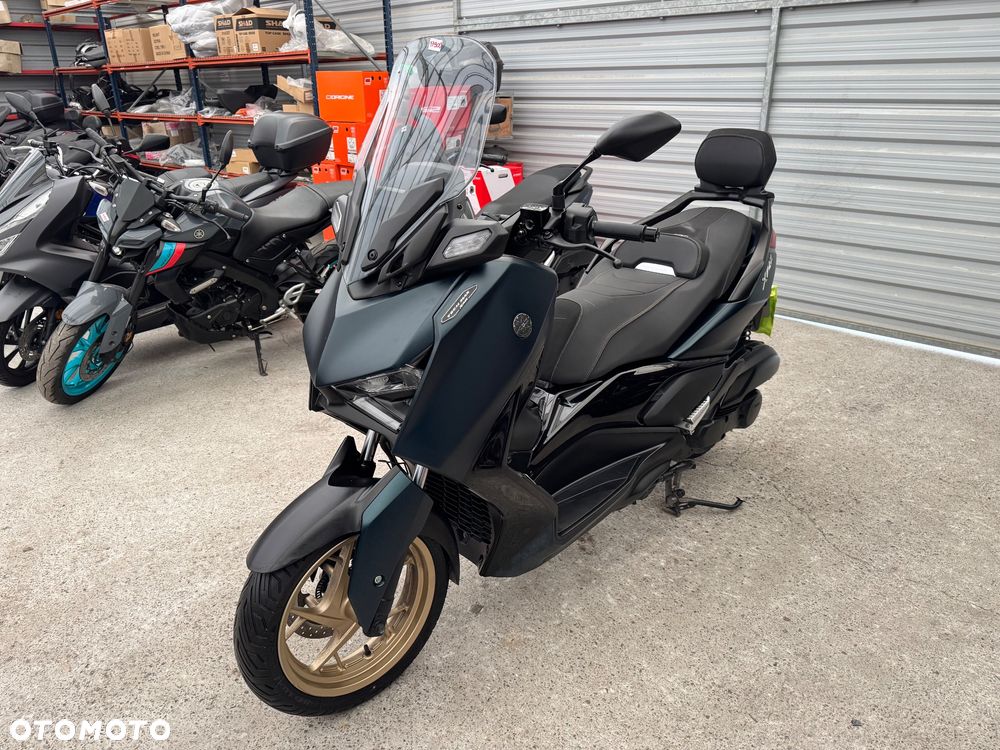 Yamaha X-max - 4